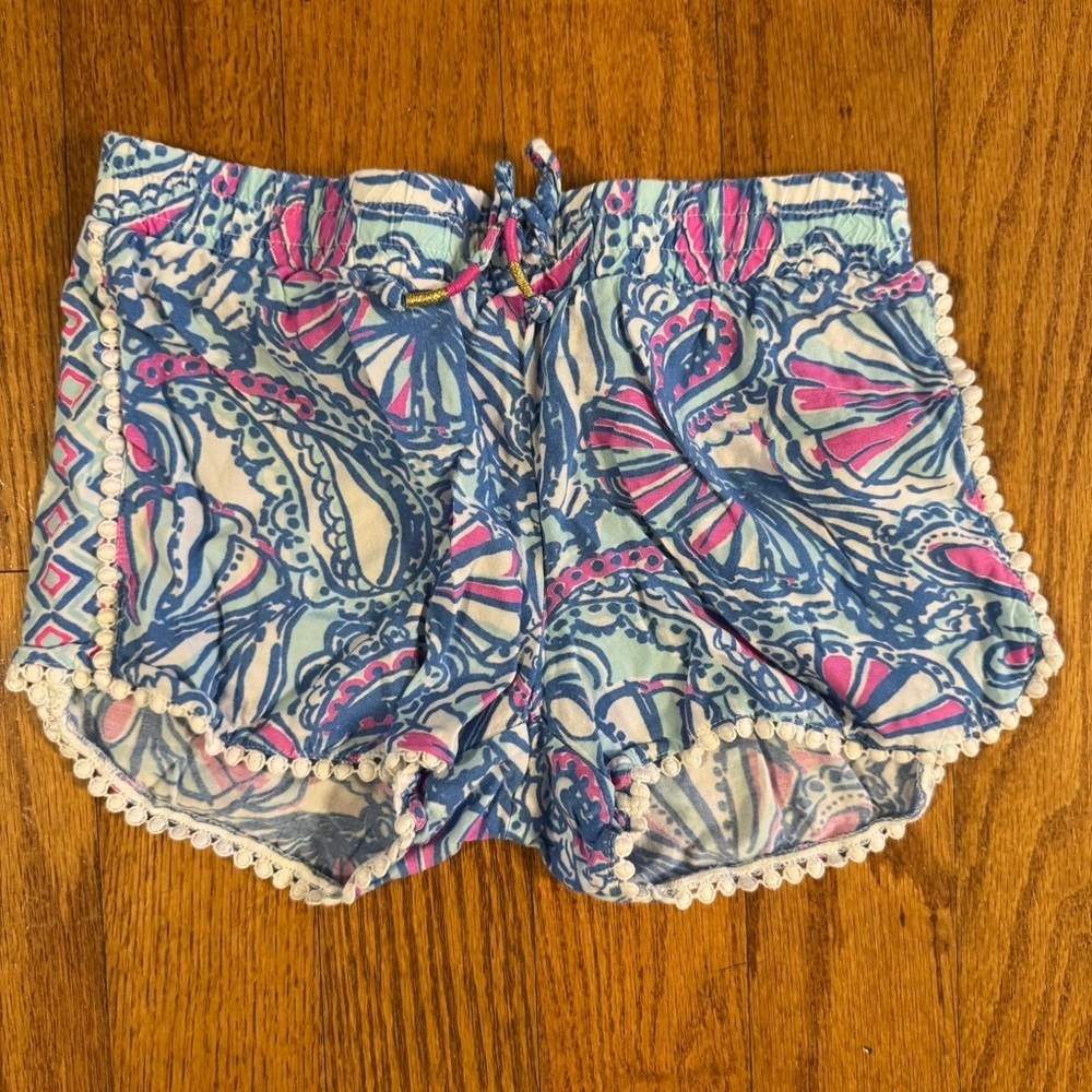 Lilly Pulitzer Blue and Pink Patterned Shorts Girls Size M